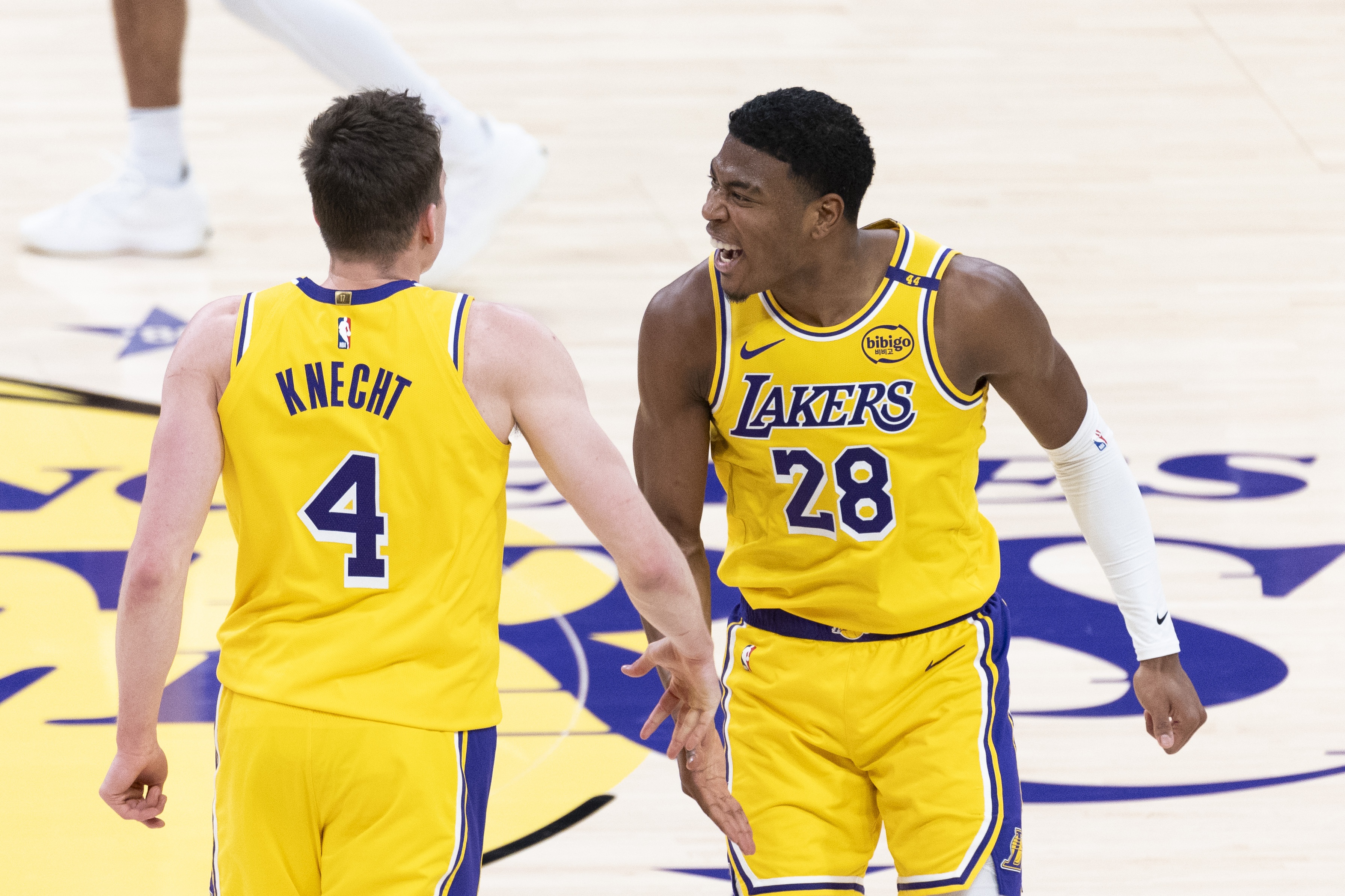 NINE GAMES-湖人或送出克内&amp;八村全力追求亨特 嘴哥&amp;库明加&amp;字母也均传出流言